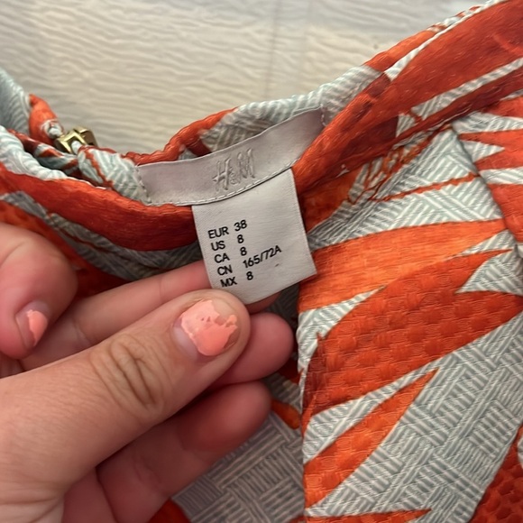 H&M Floral A-Line Skirt - Picture 3 of 3